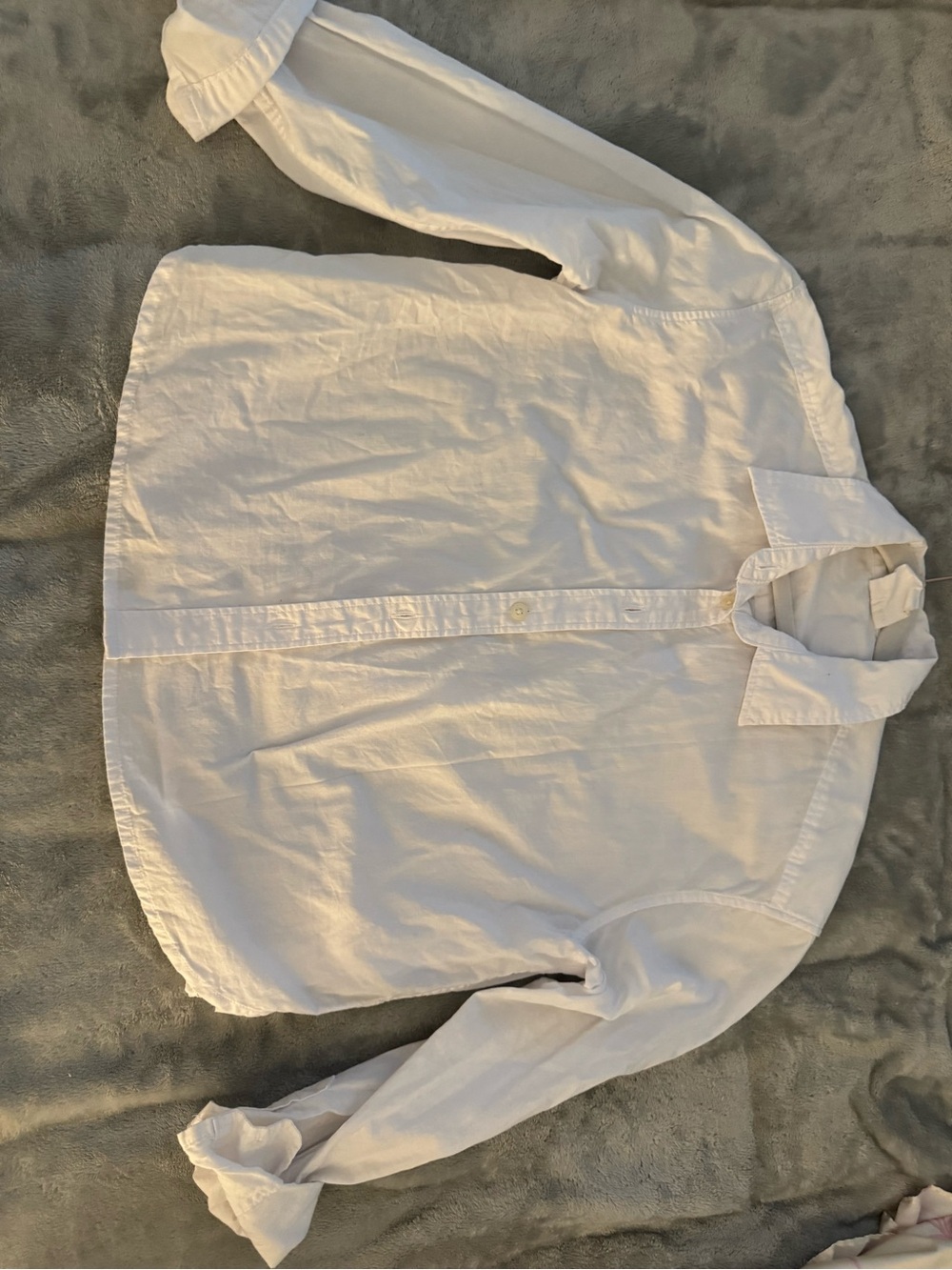Classic Women’s White Button-Up Shirt